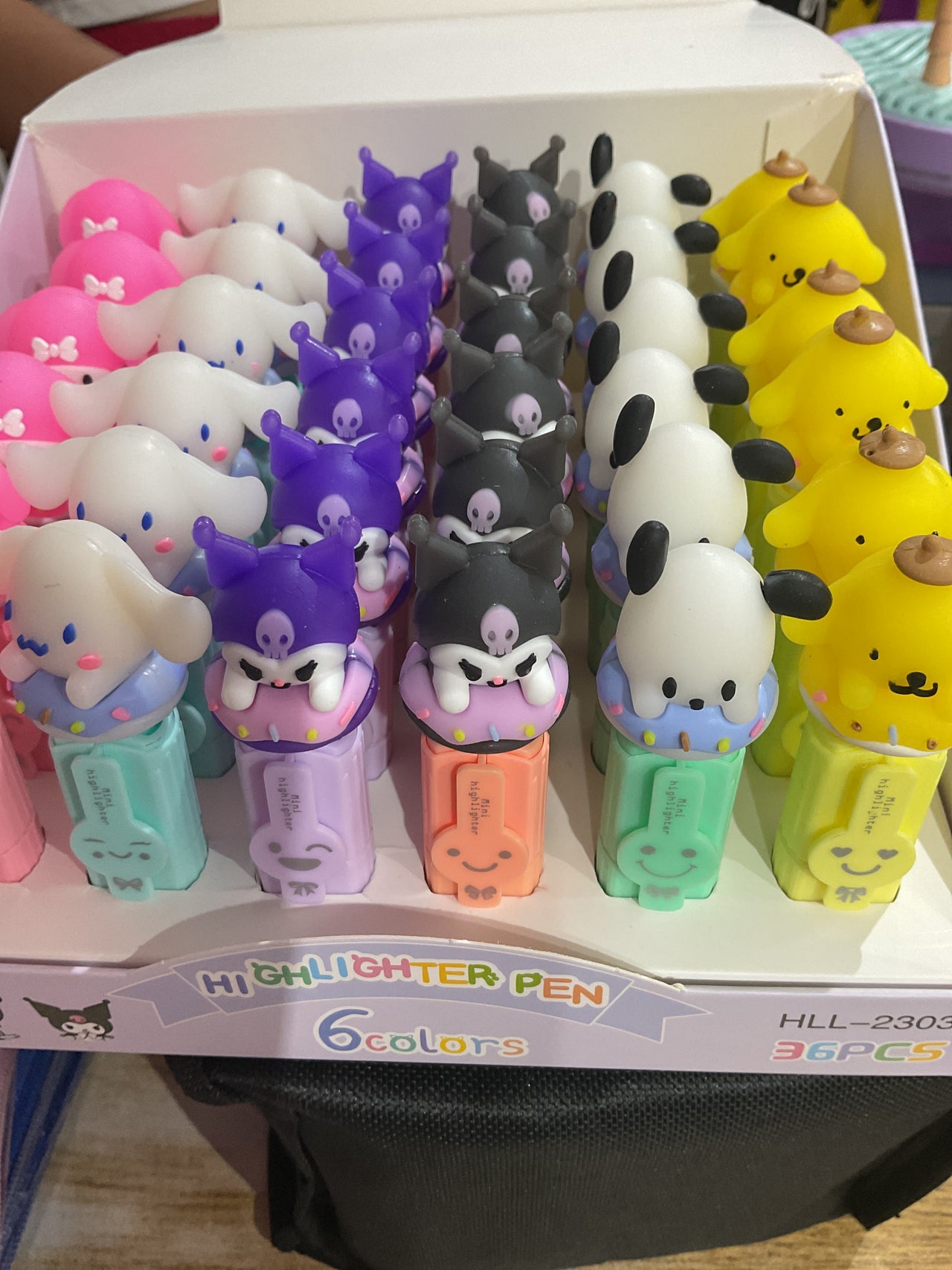 PLUMONES KAWAI MARCADORES PERSONAJES