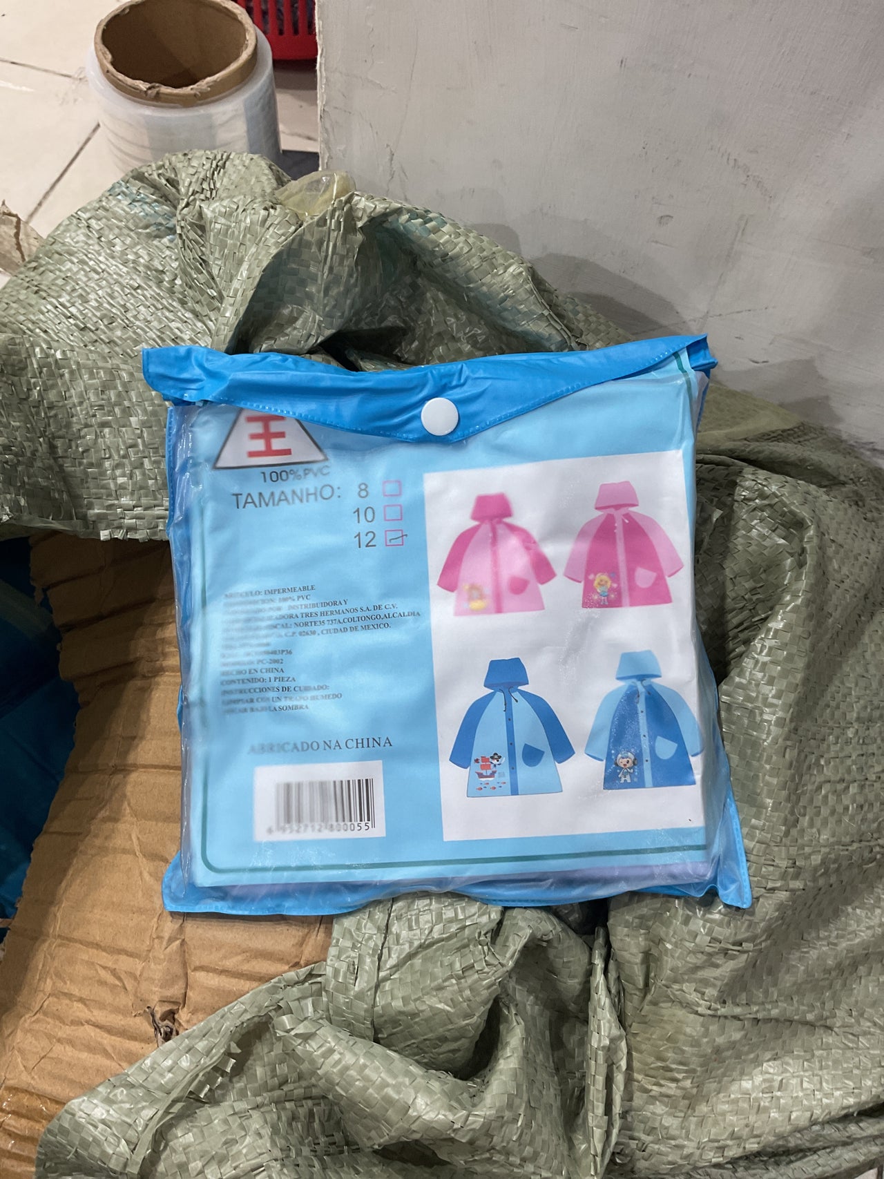 Impermeable solo rosa