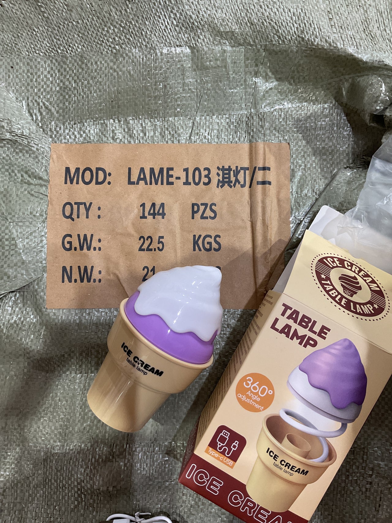 Ice cream lamp
